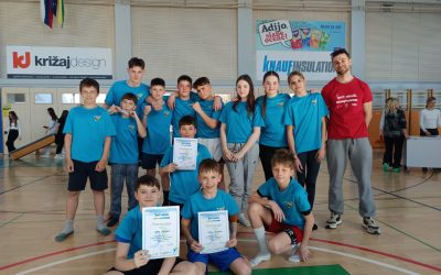 Državno polfinalno tekmovanje v skokih na mali prožni ponjavi